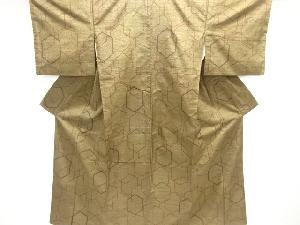 亀甲模様織り出し十日町紬着物